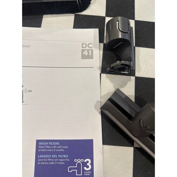 Dyson attachments DC41 manual and 4 attachment and one tool vacuum - Picture 3 of 5